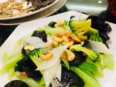-六和聚传统烤鸭.天津菜(和平店)