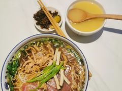 -镇南锅盖面馆(解放路店)