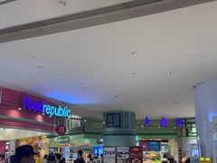 -大食代美食广场(上海中心店)