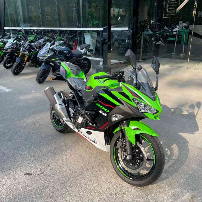 川崎新禧(北京店)-"刚学完的摩托车本,还没过新鲜劲,看了好几.