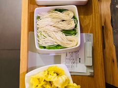 -左庭右院鲜牛肉火锅(浦江欢乐颂店)