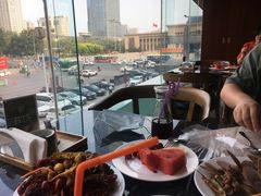 -东方红海鲜百汇(国际大厦店)