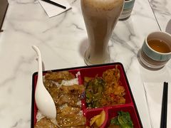 -东荟城名店仓