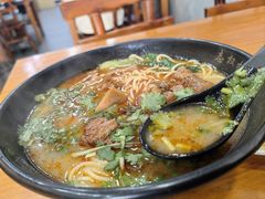 -志权牛肉面(灵山路店)