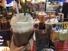 -席娜卡琳火车铁道夜市