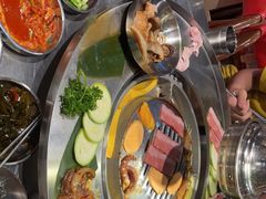 -哈哈碳都·牛肋条无限自助烤肉(台江万达店)