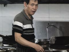 -乡巴佬鼎锅饭