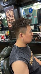 -海文先生国潮烫染男士理发馆