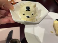-白虎自助餐厅·真老虎·景观自助餐厅(广州长隆酒店)