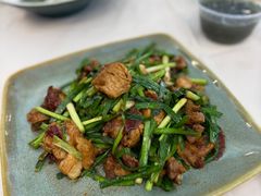 韭菜炒烧猪-馨越楼·点心·粤菜(赤坎店)