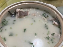 -美顺香食府鱼头老店(雪野湖店)