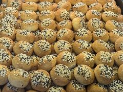 -昆明冠生园·鲜花饼·面包蛋糕(老街店)