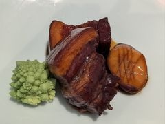 紫砂红烧肉-松鹤楼·非遗·苏帮菜(融科店)