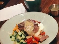 牛肉杂粮色拉-VESH COFFEE(定西路店)