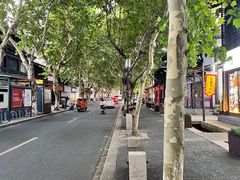 -吴山路夜市