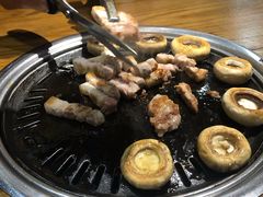 辣五花肉-·缸桶屋·韩式牛肋条自助烤肉(西湖D11店)