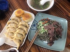 -韩海丽特色美食(秀州路店)