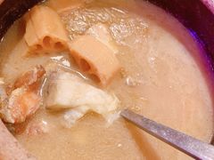 -霄汉牛三鲜湖北砂锅菜(万松园2店)
