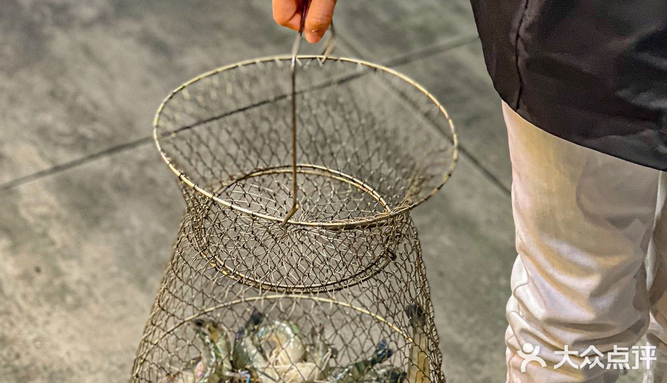 周末可以带着宝宝一起逛吃的钓虾馆🎣
