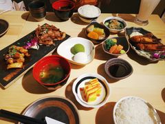 -本格丼·炭火烤肉饭(大悦路成都大悦城店)