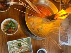 经典鸳鸯锅底-草堂無二·成都串串(万象城店)