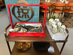 -亚龙湾亚泰商业街