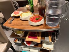 -海底捞火锅鲜切牛肉主题店(长寿路店)