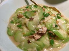 -费大厨辣椒炒肉(高铁吾悦广场店)