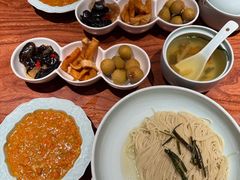 -裕兴记•蟹黄面馆(人民广场店)