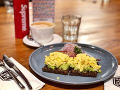 牛油果黑吐司-Moka Bros 摩卡站(嘉华店)
