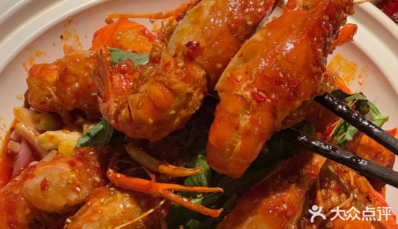 就在新街口！这圣诞氛围也太超前了！