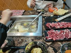 -牛里牛气· 榴莲海鲜鲜牛肉自助火锅·烤肉(横岗店)