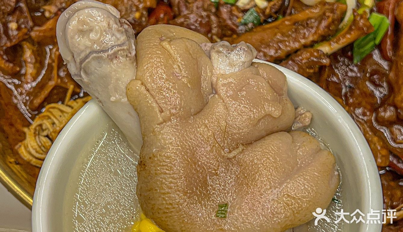 我愿称之为武汉坠好吃猪蹄‼️蘸水一绝