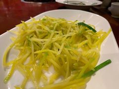 清炒黄萝卜-西域阿里马新疆菜·清真(桂花路店)