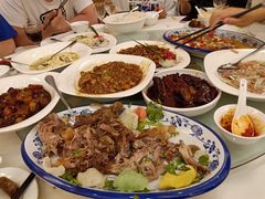 -山明水秀大饭店