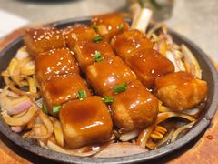 -月枫江南小馆(绿地缤纷广场店)