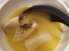 -鲜入围煮花胶鸡海鲜火锅