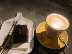 焦糖拿铁-UNI UNI(环亚凯瑟琳店)