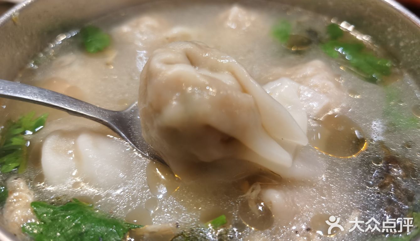 平平无奇的烧烤 不值得大家排队