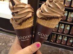 巧克力软冰淇淋-GODIVA(港汇恒隆广场)