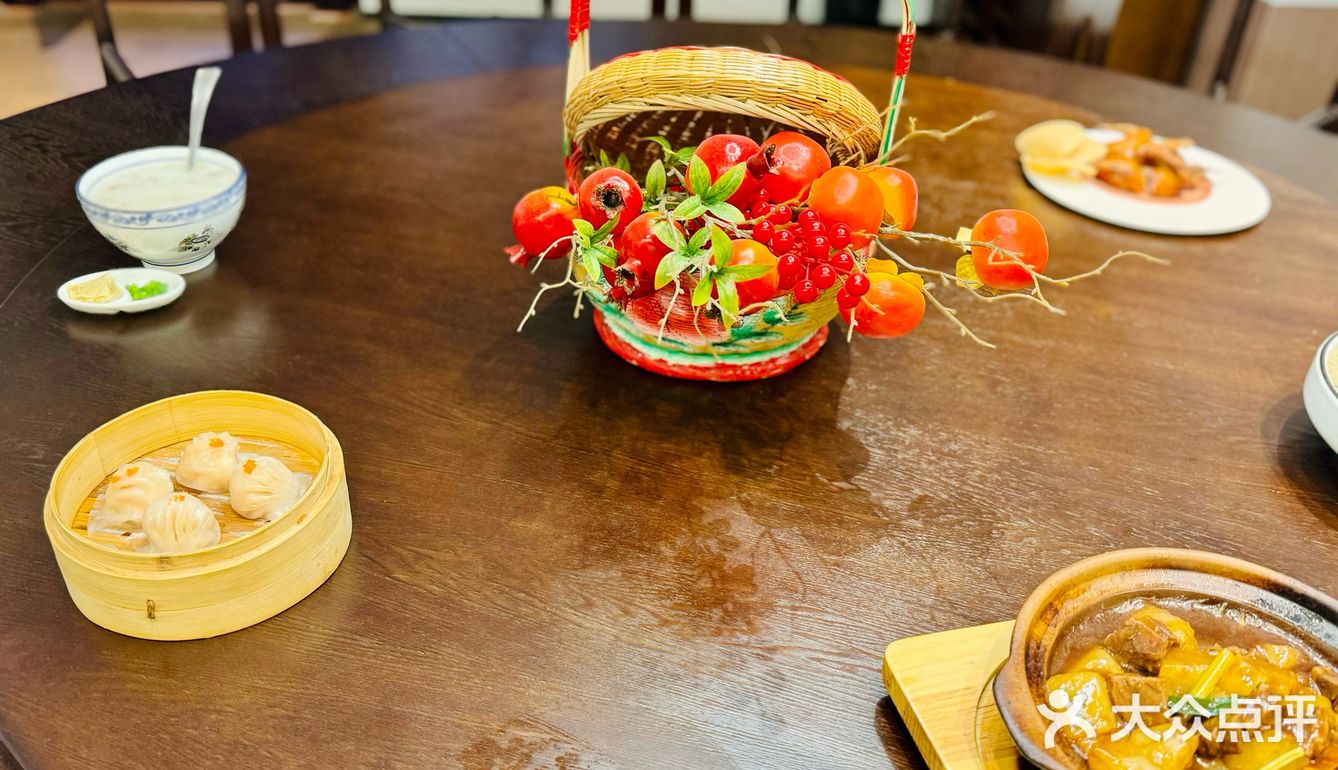 潮宴的菜没想到回锅肉还是一绝啊哈[愉快][强]