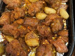 -老东镇啤酒屋海鲜加工·蒸汽海鲜·海鲜烧烤(台东店)