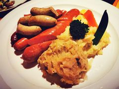 -LENBACH兰巴赫西餐啤酒坊(水璟唐店)