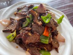回锅牛肉-绿林山庄土菜馆