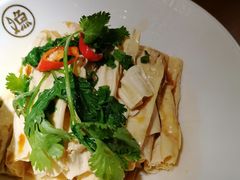 -江渔儿酸菜鱼(映月湖环宇城店)