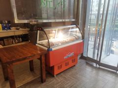 面包甜点陈列柜-马军烩面(总店)