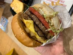 -The Habit Burger Grill 哈比特汉堡(爱琴海店)