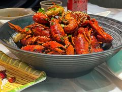 -肥肥虾庄·金牌油焖大虾(首义路店)