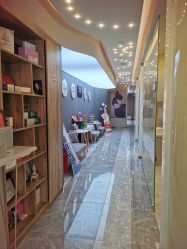 -More摩尔医美の注射线雕光电中心