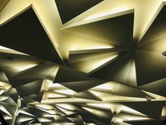 等候区-英皇UA电影城(瑞虹天地月亮湾)